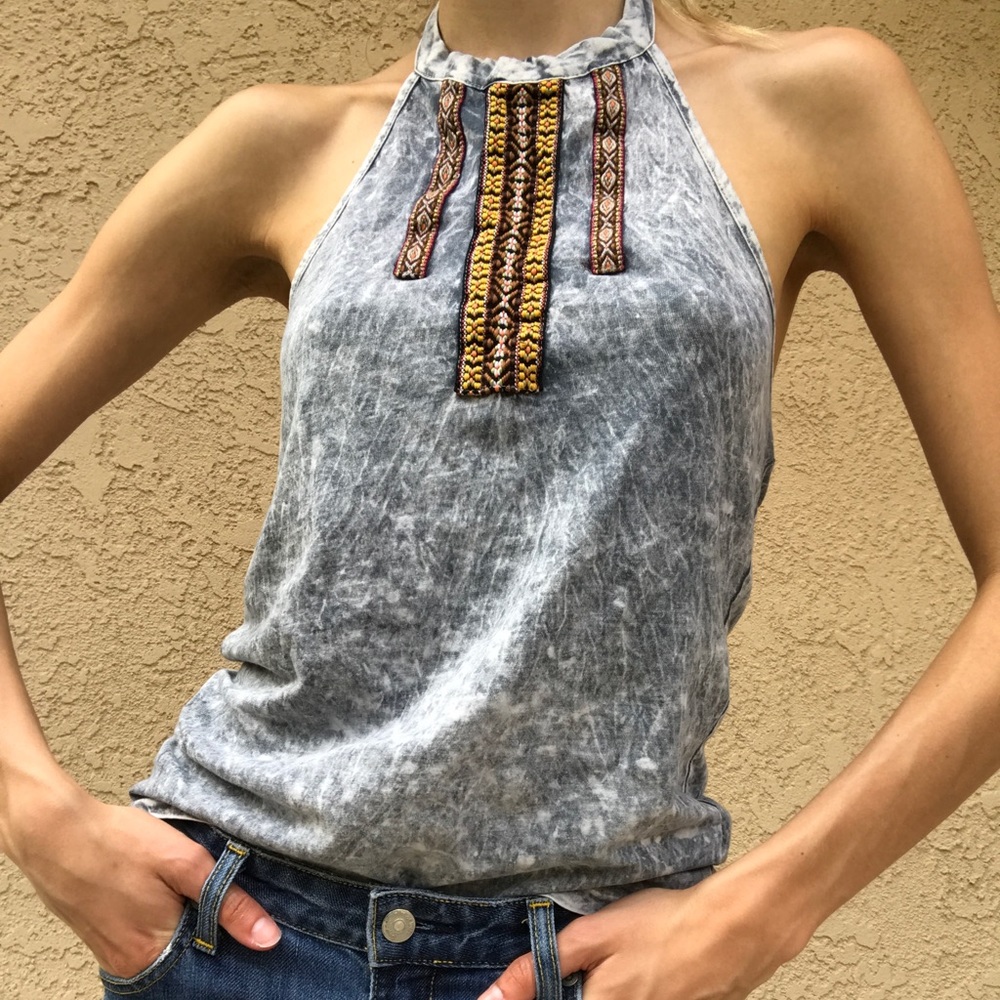 Halter top
